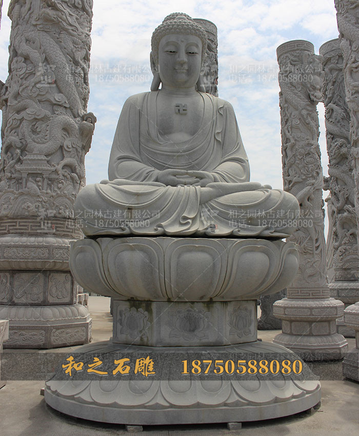 释迦牟尼佛石雕像