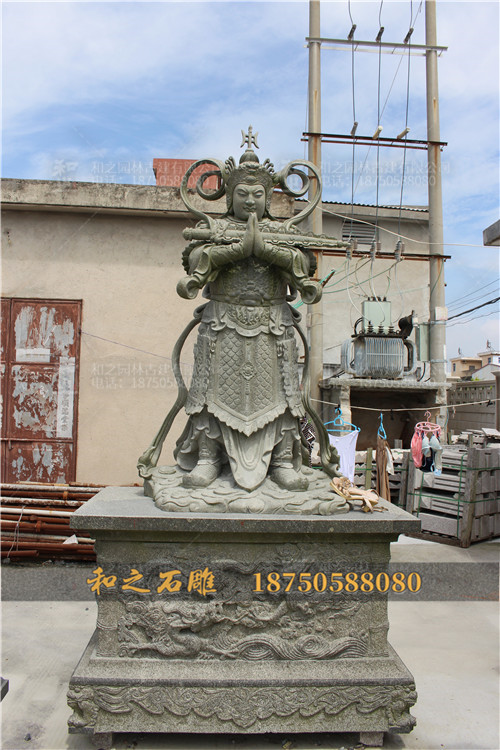 韦陀石雕像