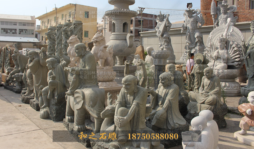 青石十八罗汉雕像