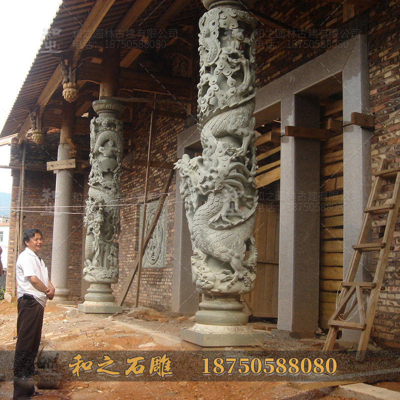 寺庙石雕龙柱