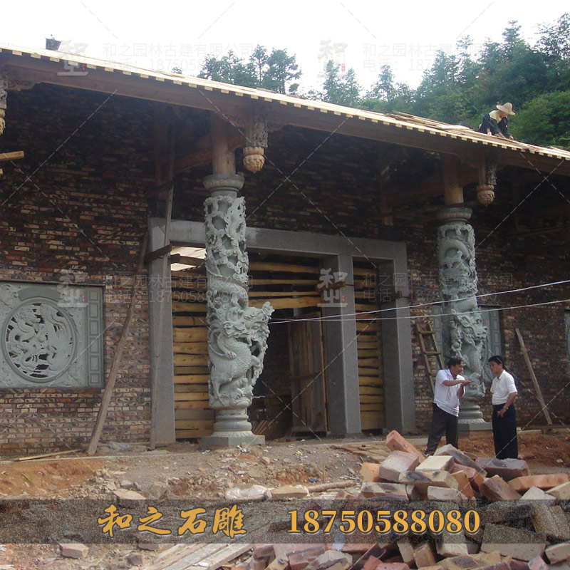石雕龙柱图片