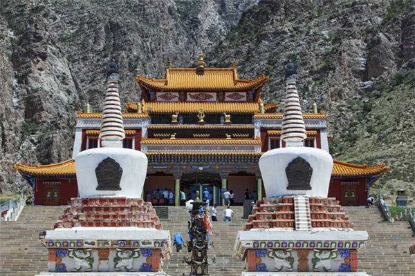 石雕佛塔 石雕佛塔