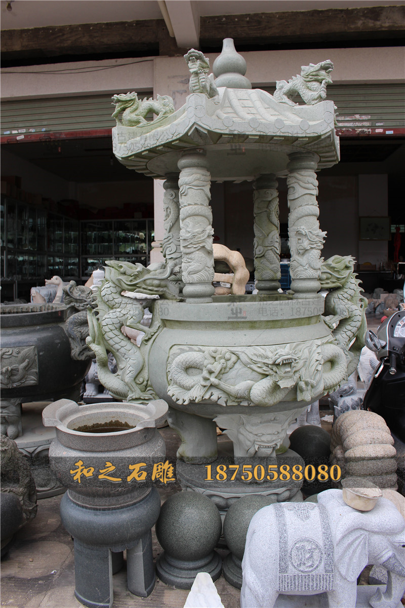 带盖石雕香炉 带盖石雕香炉